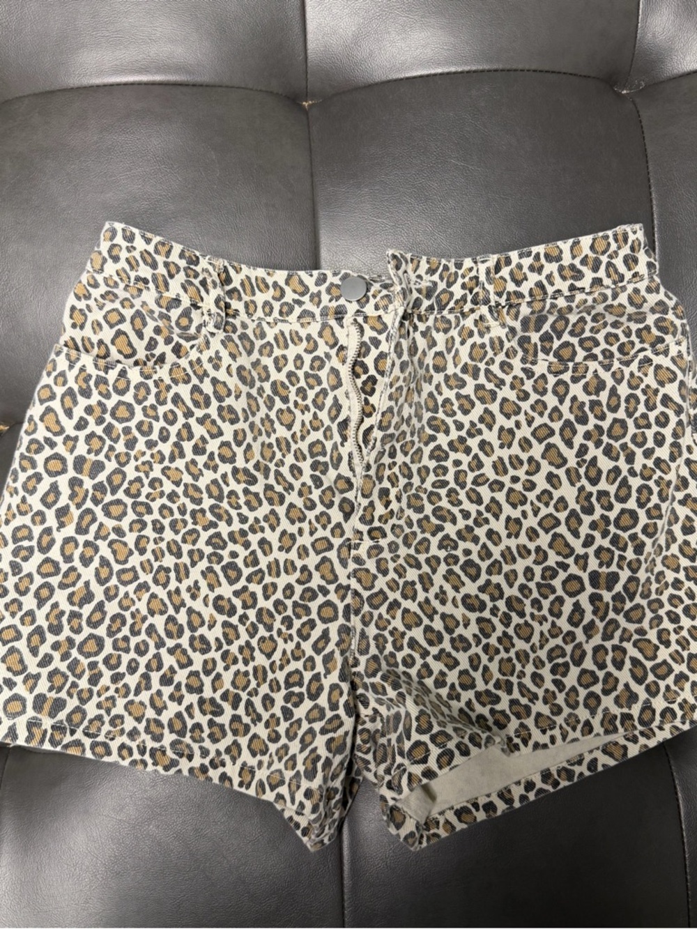 Leopard Print High-Rise Women’s Shorts - Tan/Black